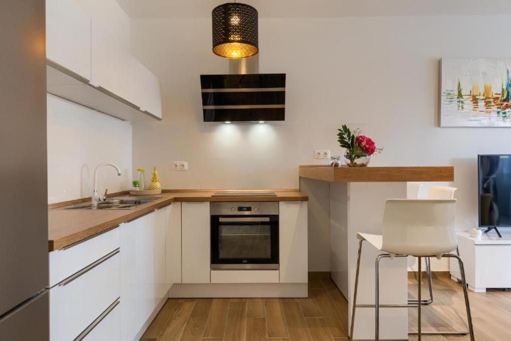 Apartment Dream In Arena 1 *